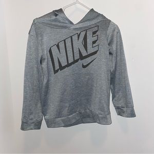 Nike dry fit long sleeve with hood. Size 3t. Great condition!